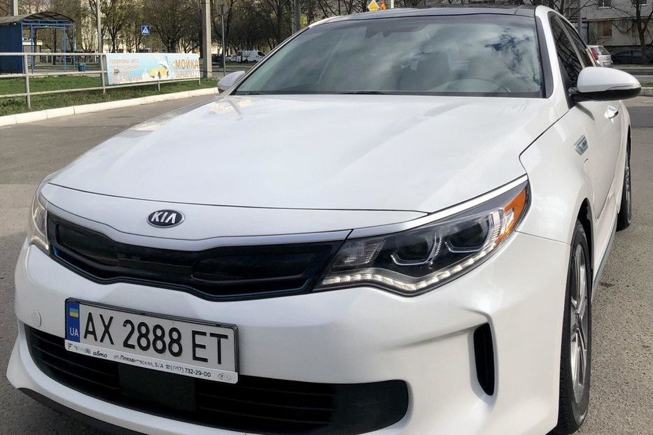 Продам Kia Optima Plug-In Hybrid EX Premium 2016 года в Харькове