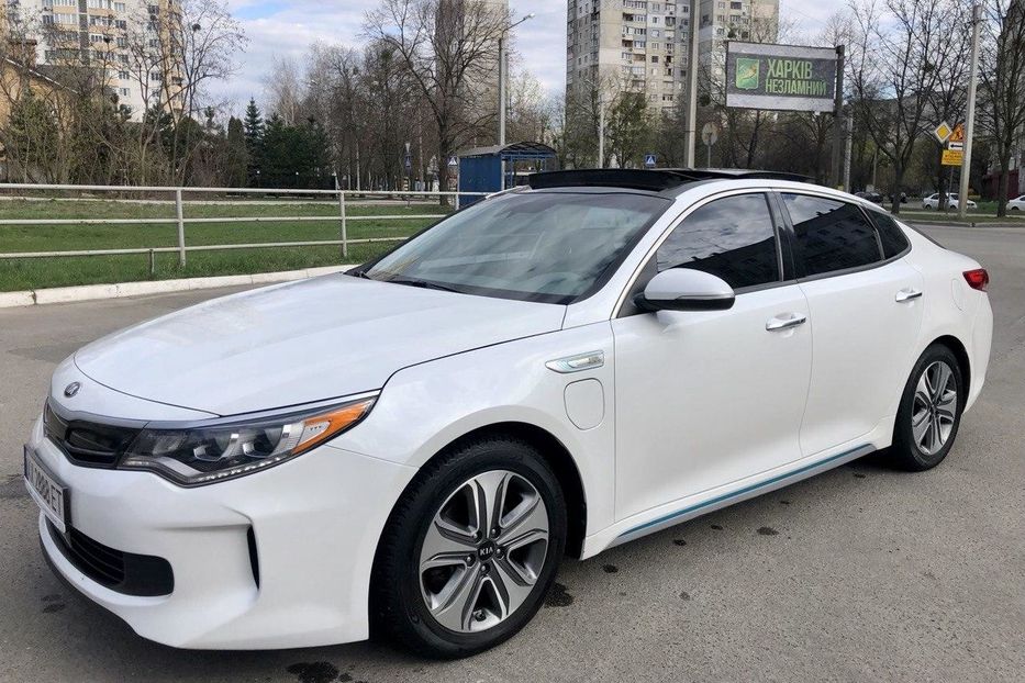 Продам Kia Optima Plug-In Hybrid EX Premium 2016 года в Харькове