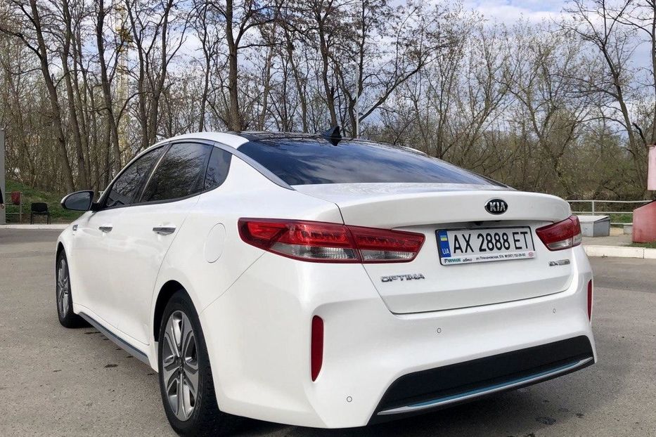Продам Kia Optima Plug-In Hybrid EX Premium 2016 года в Харькове