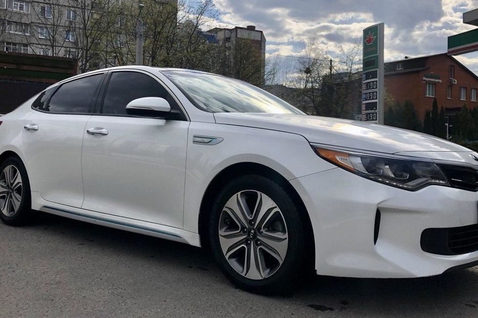 Продам Kia Optima Plug-In Hybrid EX Premium 2016 года в Харькове