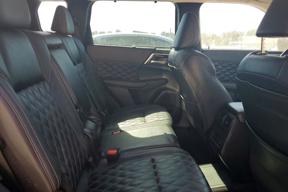Продам Mitsubishi Outlander SEL Плагін-гібрид 2023 года в Львове
