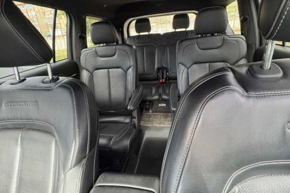 Продам Jeep Grand Cherokee Long overland  2022 года в Киеве