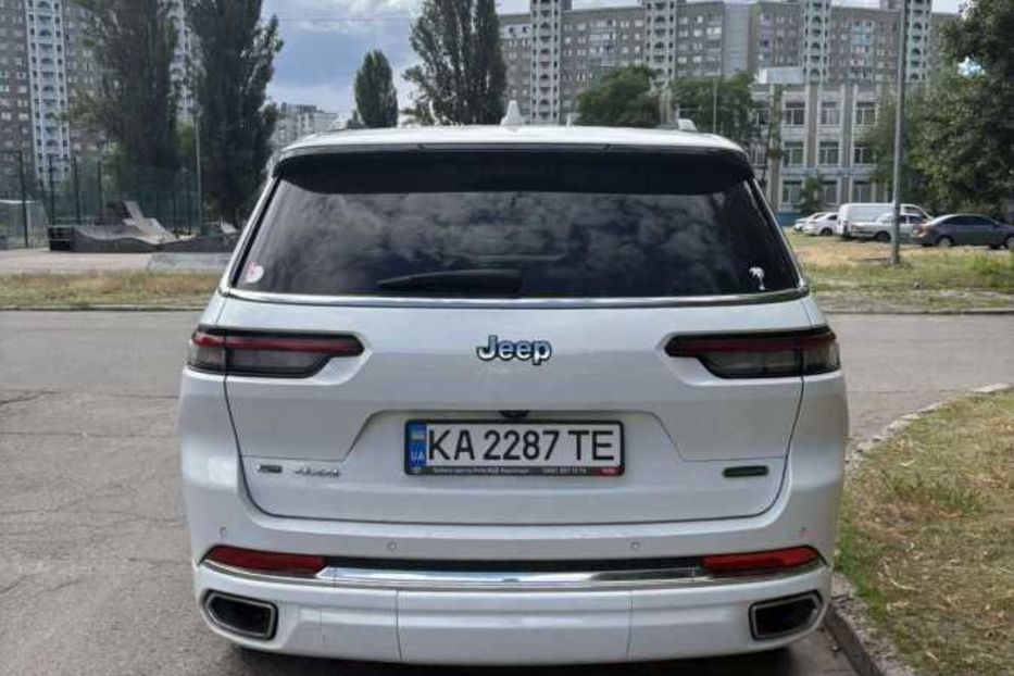 Продам Jeep Grand Cherokee Long overland  2022 года в Киеве