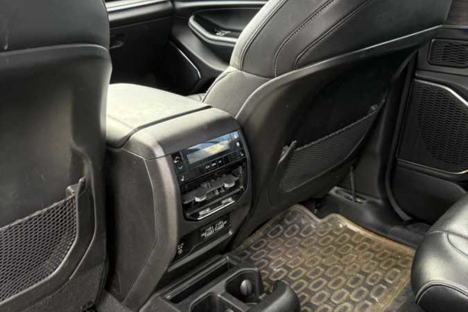 Продам Jeep Grand Cherokee Long overland  2022 года в Киеве