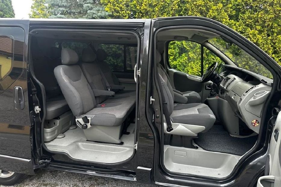 Продам Opel Vivaro пасс. 2006 года в Херсоне