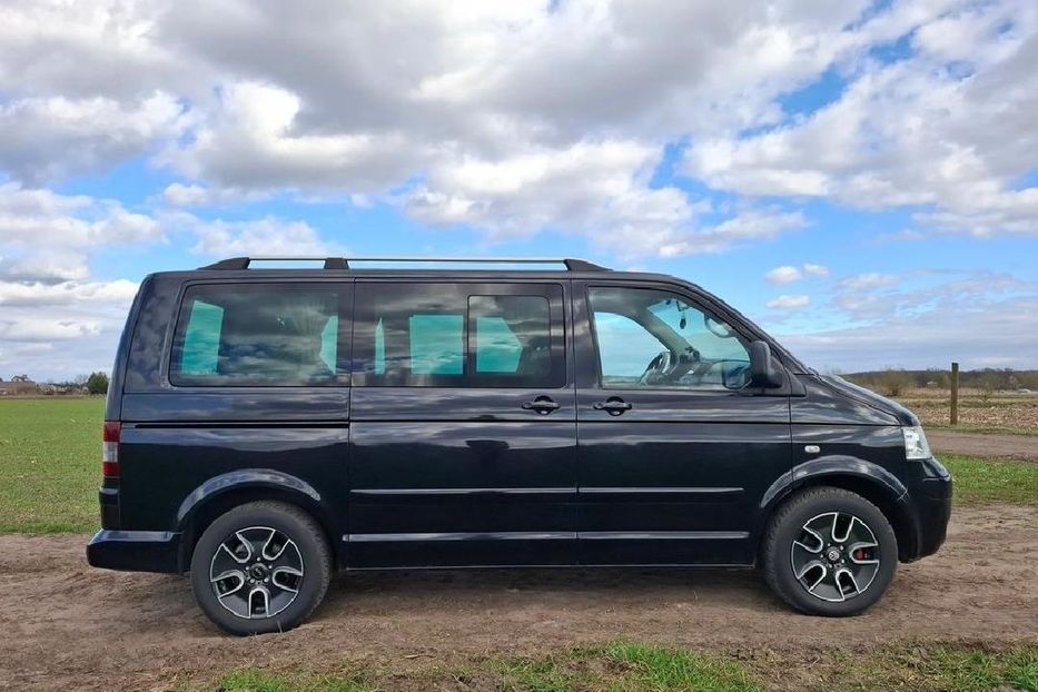 Продам Volkswagen T5 (Transporter) пасс. 2006 года в Львове