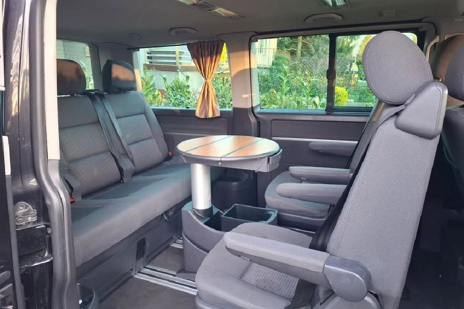 Продам Volkswagen T5 (Transporter) пасс. 2006 года в Львове