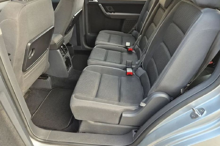 Продам Volkswagen Touran 2006 года в г. Павлоград, Днепропетровская область