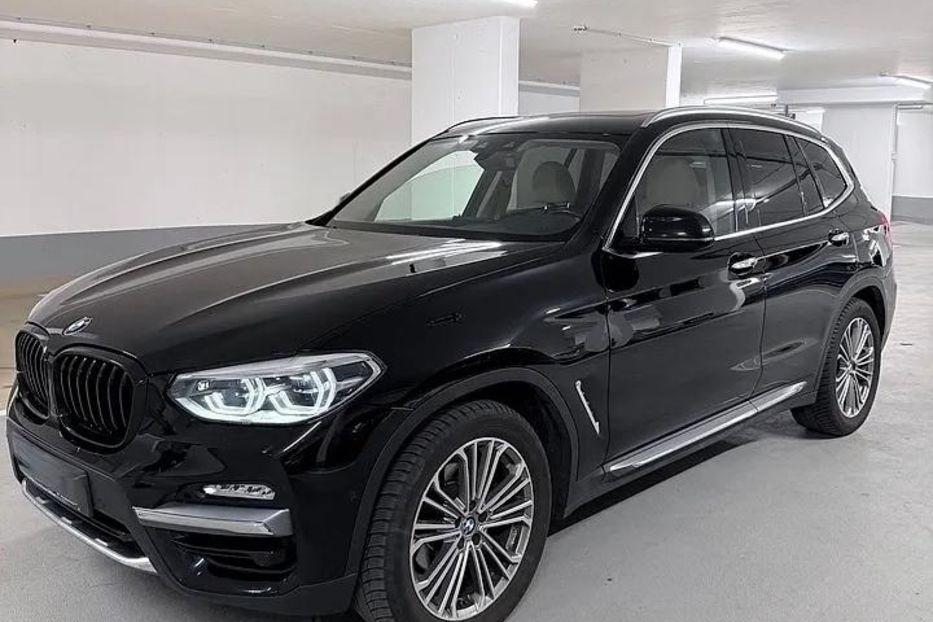 Продам BMW X3 G01 20iAT (170к.с.)sDrive Luxu 2018 года в Киеве