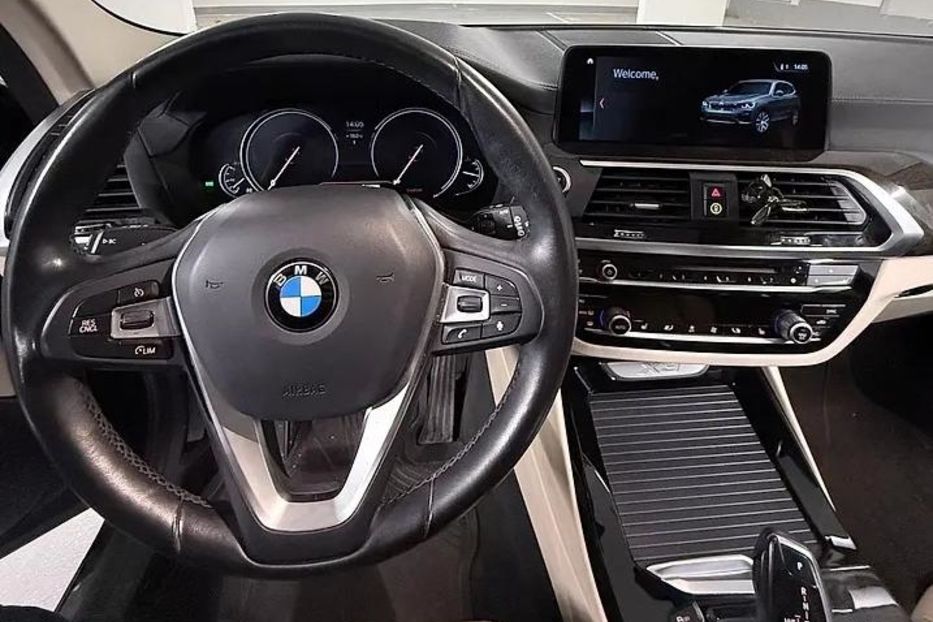 Продам BMW X3 G01 20iAT (170к.с.)sDrive Luxu 2018 года в Киеве