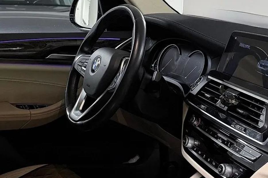 Продам BMW X3 G01 20iAT (170к.с.)sDrive Luxu 2018 года в Киеве
