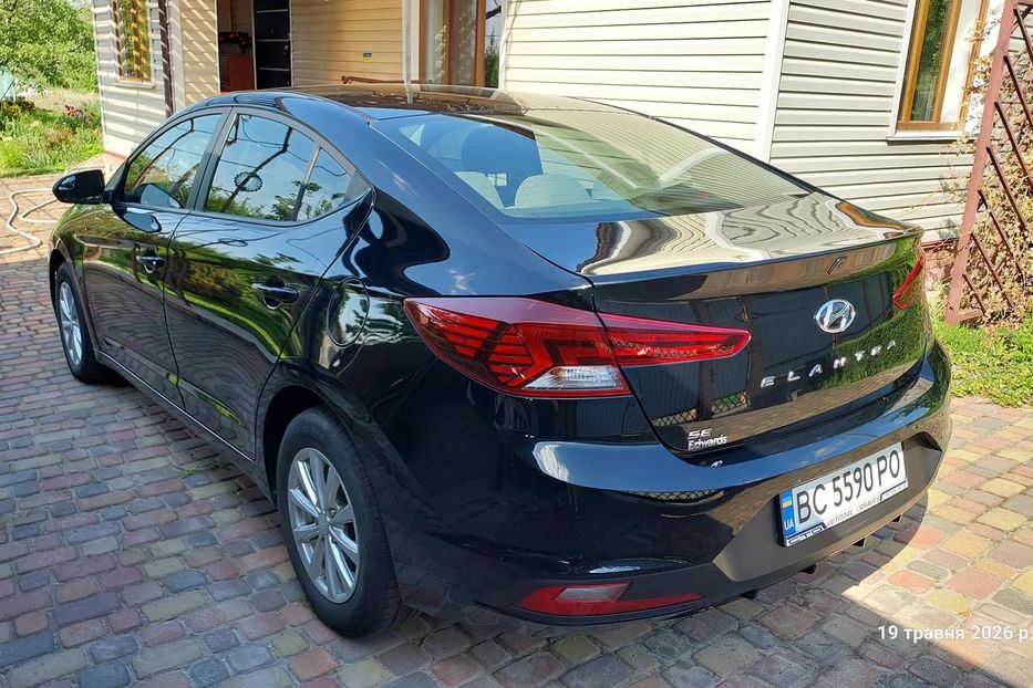 Продам Hyundai Elantra 2018 года в Чернигове