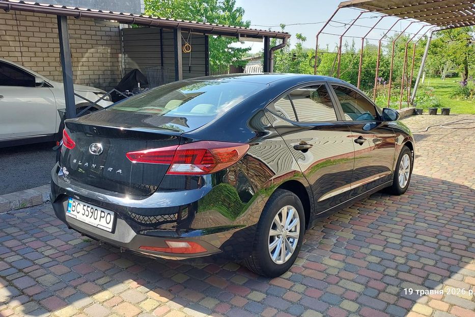 Продам Hyundai Elantra 2018 года в Чернигове