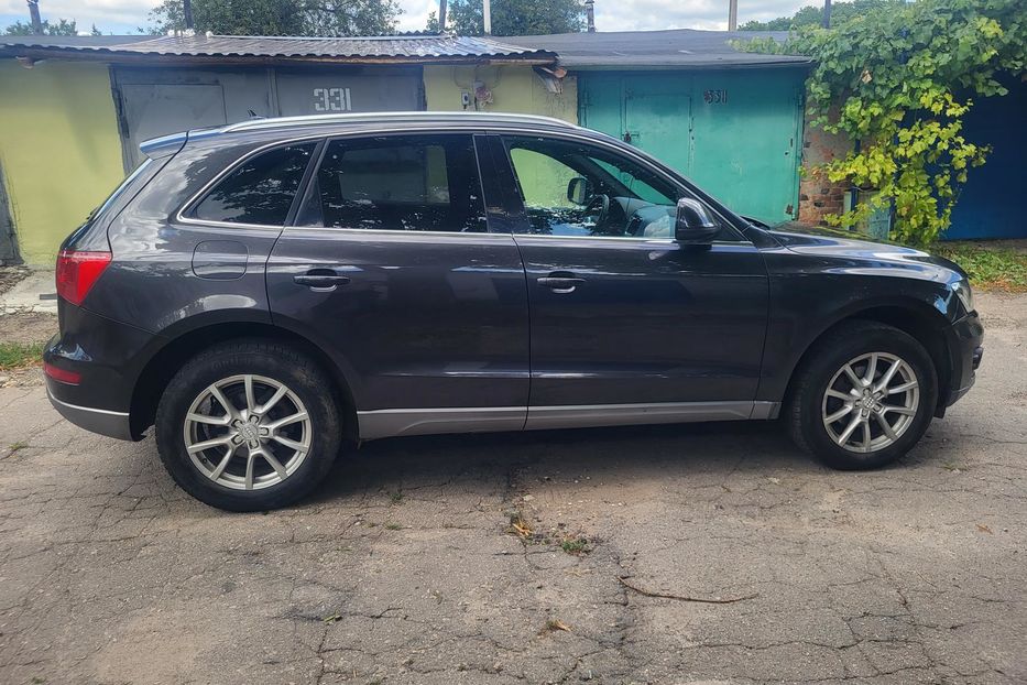 Продам Audi Q5 2011 года в Харькове