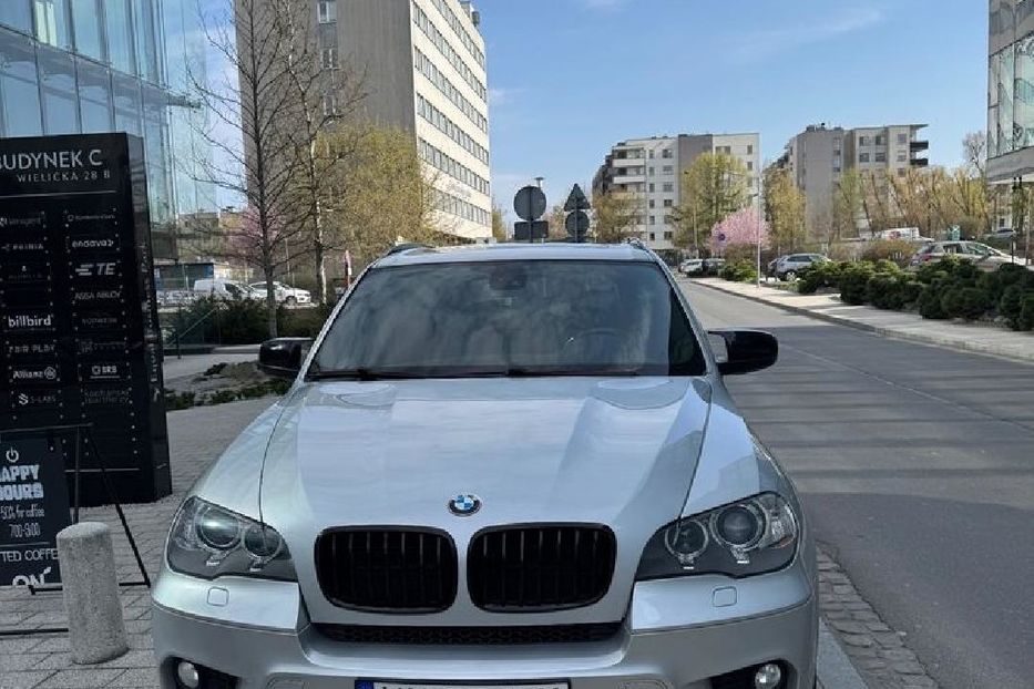 Продам BMW X5 2012 года в Сумах