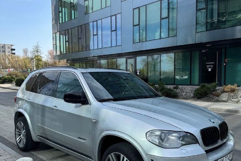 Продам BMW X5 2012 года в Сумах