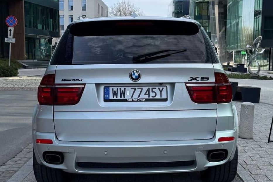 Продам BMW X5 2012 года в Сумах