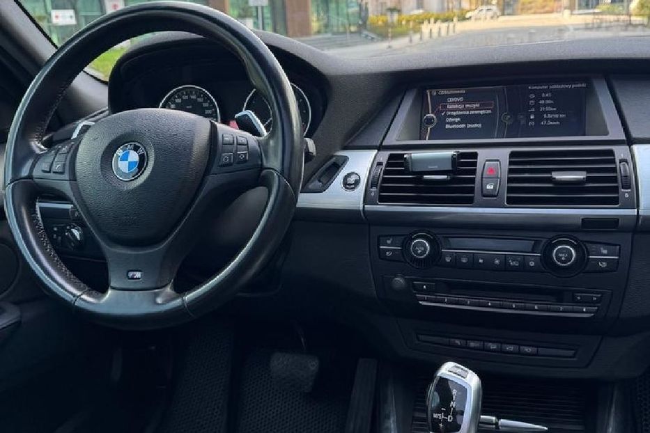 Продам BMW X5 2012 года в Сумах