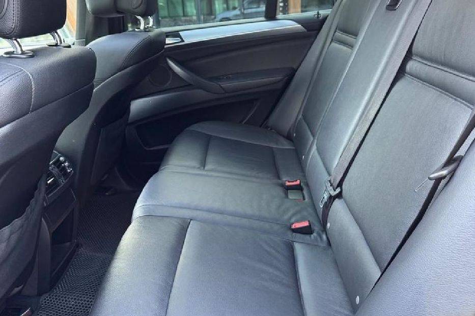 Продам BMW X5 2012 года в Сумах