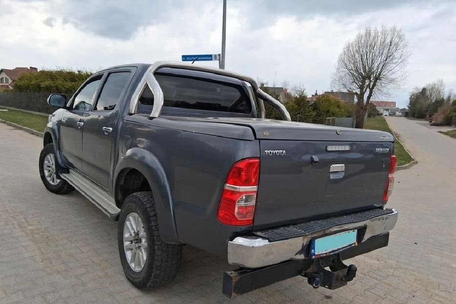 Продам Toyota Hilux 2012 года в г. Павлоград, Днепропетровская область