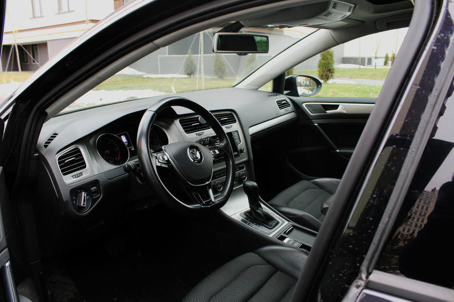 Продам Volkswagen Golf VII Панорама, Вебасто, масажер ТОП 2013 года в Киеве