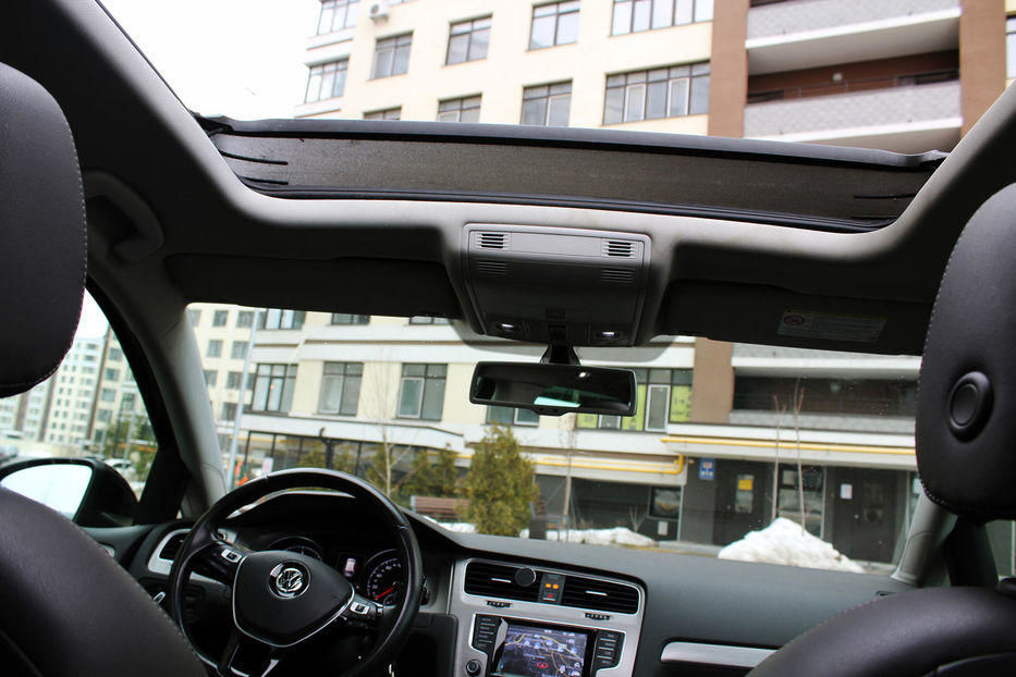 Продам Volkswagen Golf VII Панорама, Вебасто, масажер ТОП 2013 года в Киеве