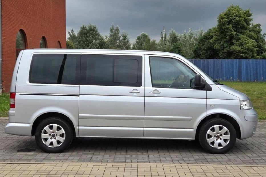 Продам Volkswagen T5 (Transporter) пасс. 2007 года в г. Изюм, Харьковская область
