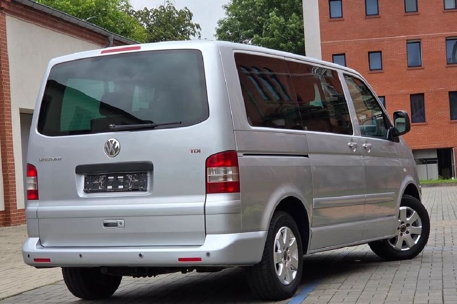 Продам Volkswagen T5 (Transporter) пасс. 2007 года в г. Изюм, Харьковская область