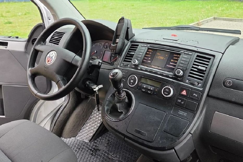 Продам Volkswagen T5 (Transporter) пасс. 2007 года в г. Изюм, Харьковская область
