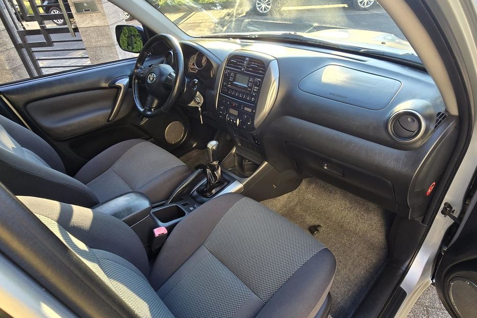 Продам Toyota Rav 4 2003 года в Днепре