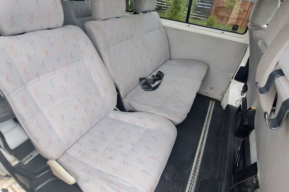 Продам Volkswagen T4 (Transporter) пасс. 2001 года в Днепре