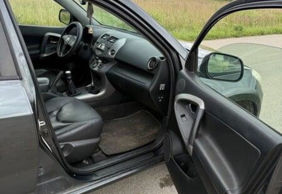 Продам Toyota Rav 4 2005 года в г. Константиновка, Донецкая область
