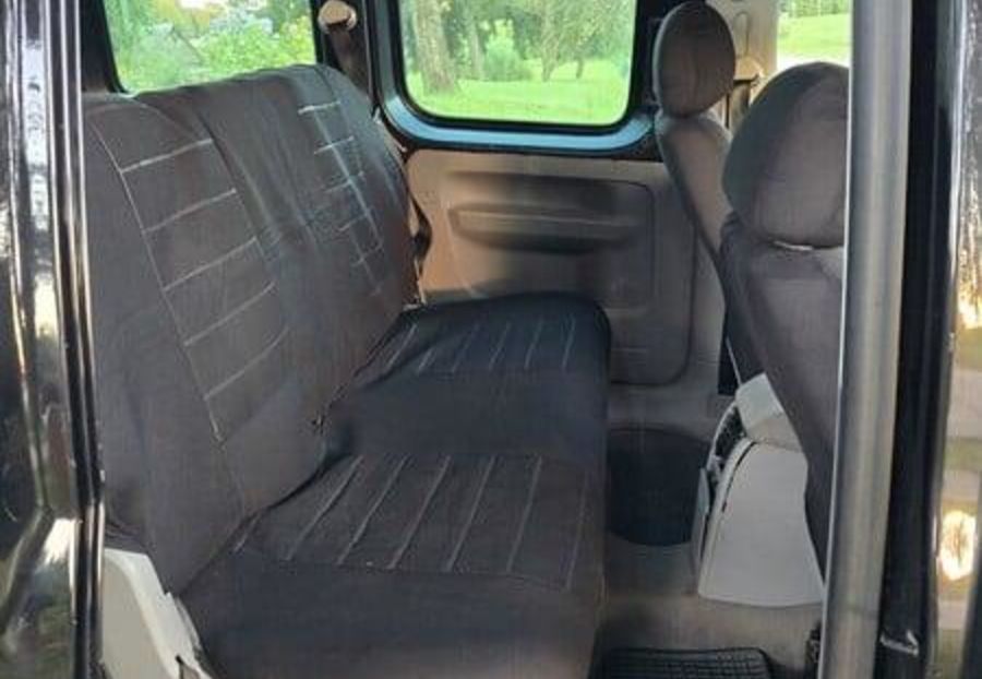 Продам Volkswagen Caddy пасс. 2004 года в Днепре
