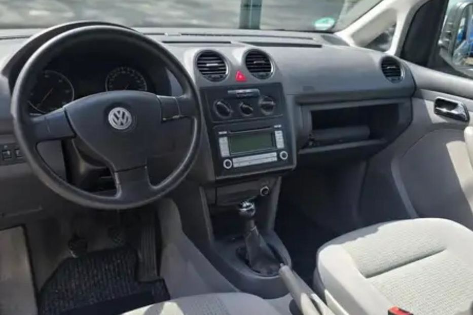 Продам Volkswagen Caddy пасс. 2005 года в Харькове