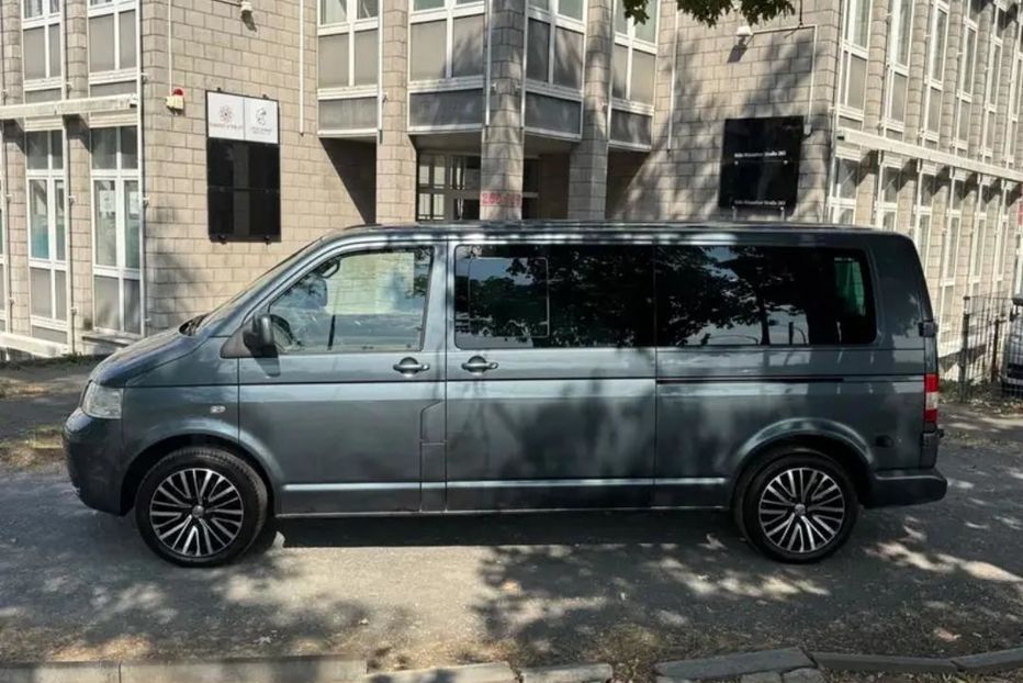 Продам Volkswagen T5 (Transporter) пасс. 2005 года в Днепре