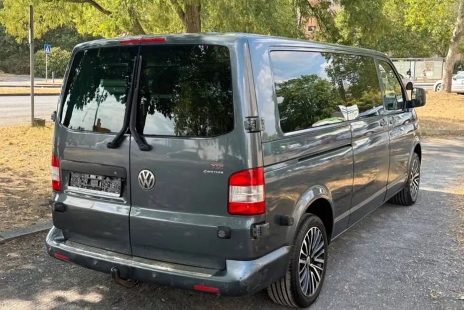 Продам Volkswagen T5 (Transporter) пасс. 2005 года в Днепре