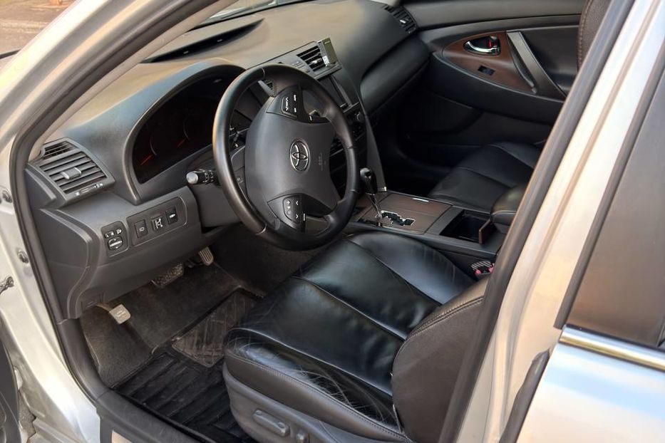 Продам Toyota Camry 40 2008 года в г. Кривой Рог, Днепропетровская область
