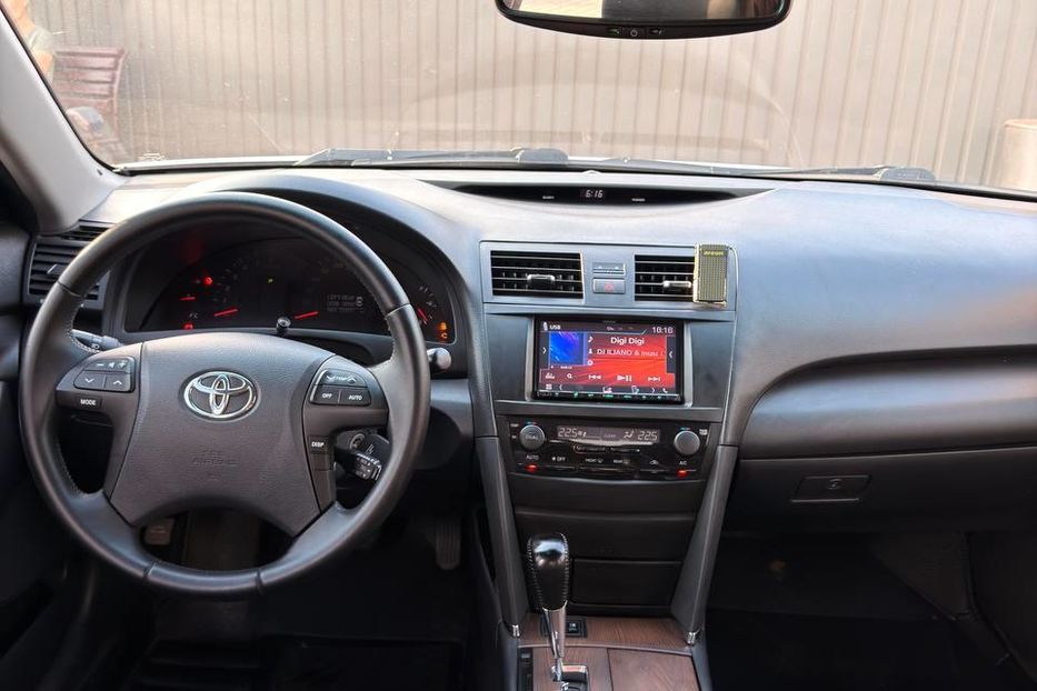 Продам Toyota Camry 40 2008 года в г. Кривой Рог, Днепропетровская область
