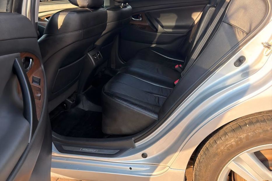 Продам Toyota Camry 40 2008 года в г. Кривой Рог, Днепропетровская область