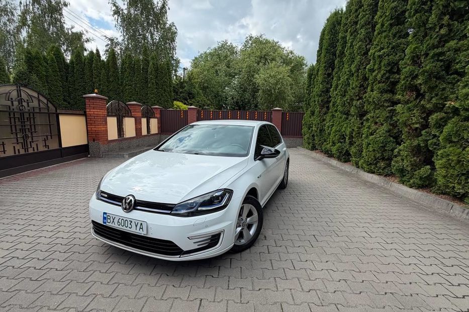 Продам Volkswagen e-Golf 2020 года в Хмельницком