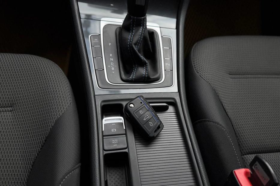 Продам Volkswagen e-Golf 2020 года в Хмельницком