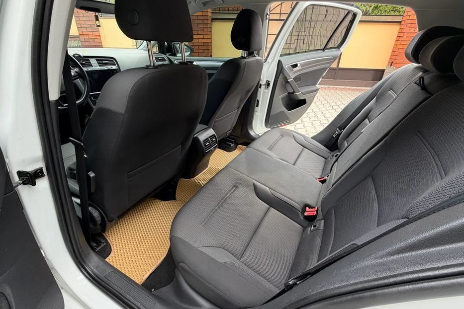 Продам Volkswagen e-Golf 2020 года в Хмельницком