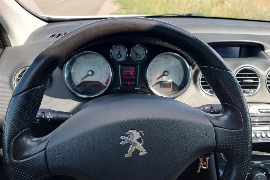 Продам Peugeot 308 2012 года в Киеве