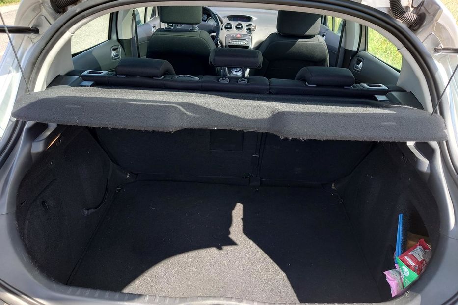 Продам Peugeot 308 2012 года в Киеве