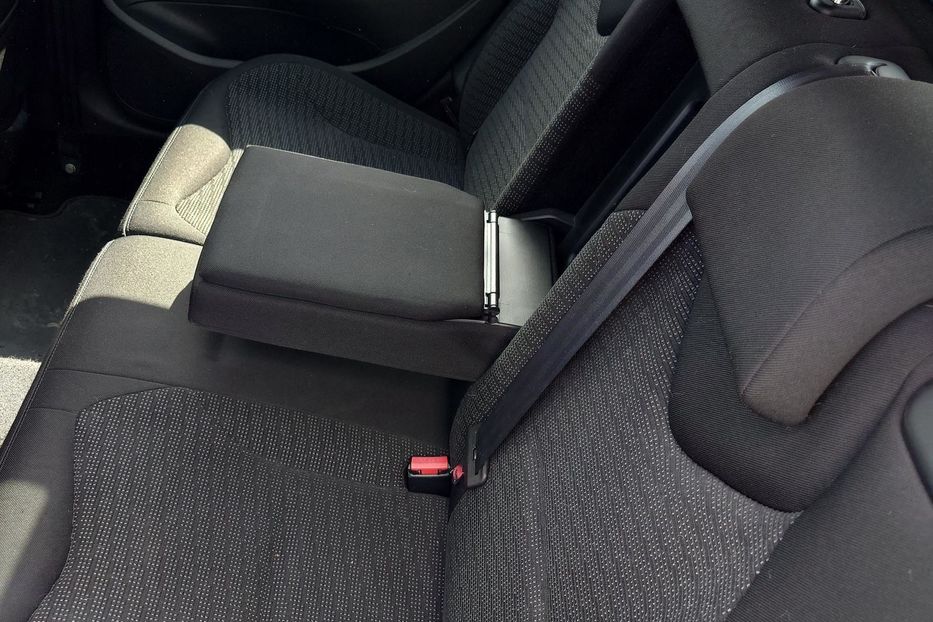 Продам Peugeot 308 2012 года в Киеве