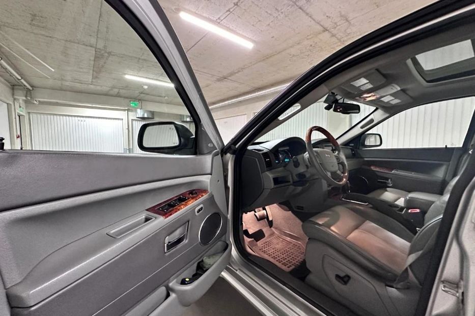 Продам Jeep Grand Cherokee 2009 года в г. Павлоград, Днепропетровская область