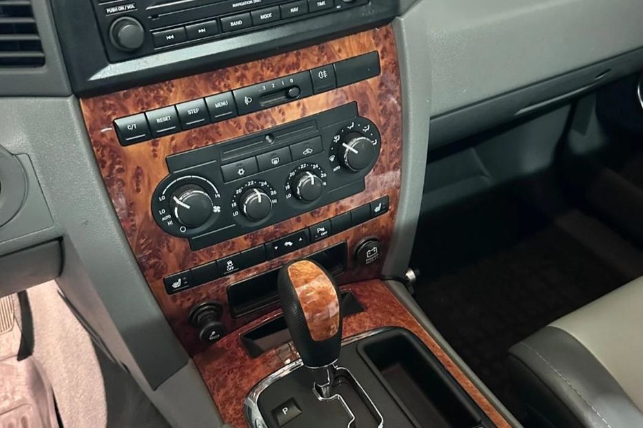 Продам Jeep Grand Cherokee 2009 года в г. Павлоград, Днепропетровская область