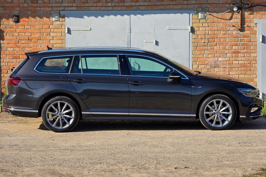 Продам Volkswagen Passat B8 R-Line 3X 2021 года в Житомире