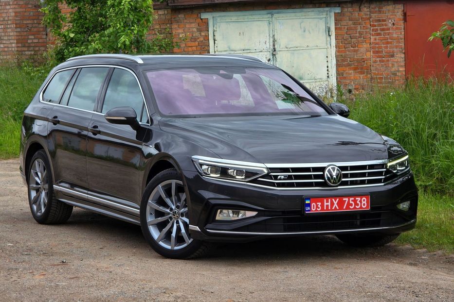 Продам Volkswagen Passat B8 R-Line 3X 2021 года в Житомире