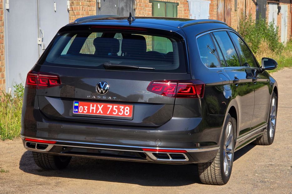 Продам Volkswagen Passat B8 R-Line 3X 2021 года в Житомире
